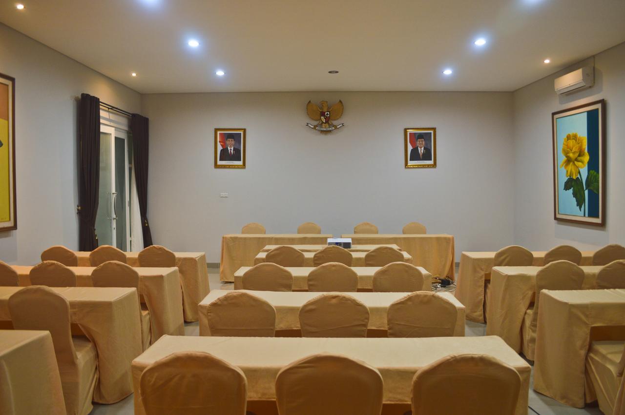 The Cabin Tanjung Hotel Wonosobo Ngoại thất bức ảnh